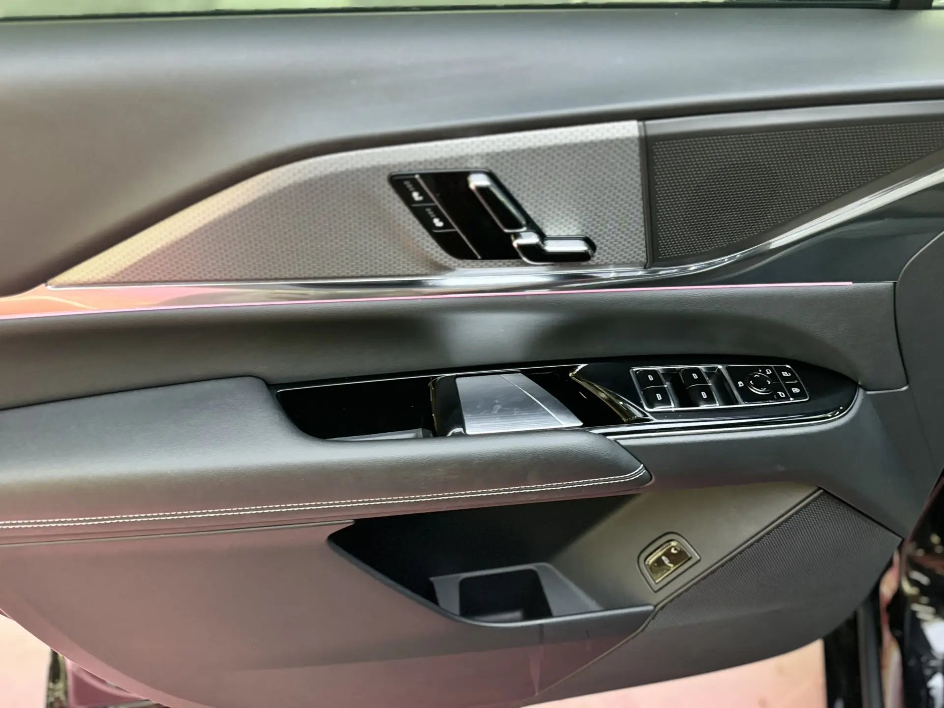 Cadillac XT5, 2025 23
