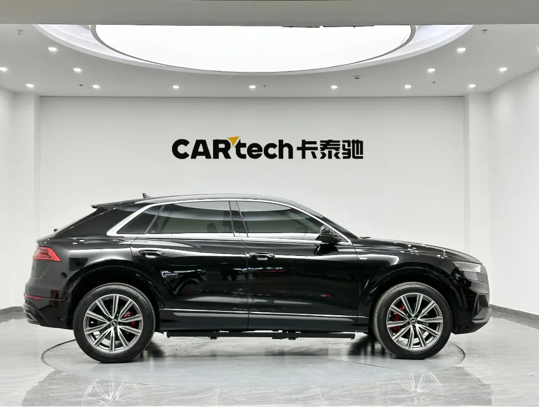 Audi Q8 45 TFSI, 2023 4