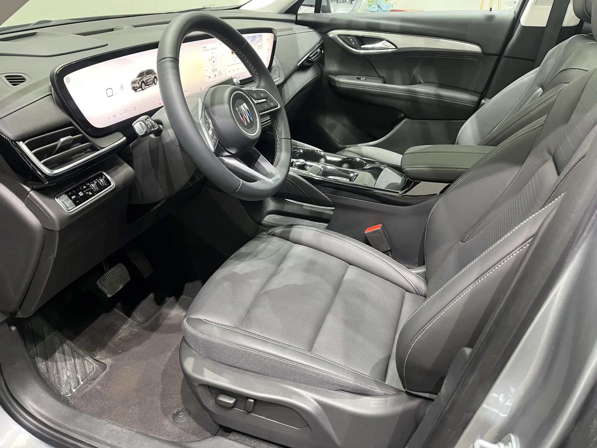 Buick Envision, 2025 14