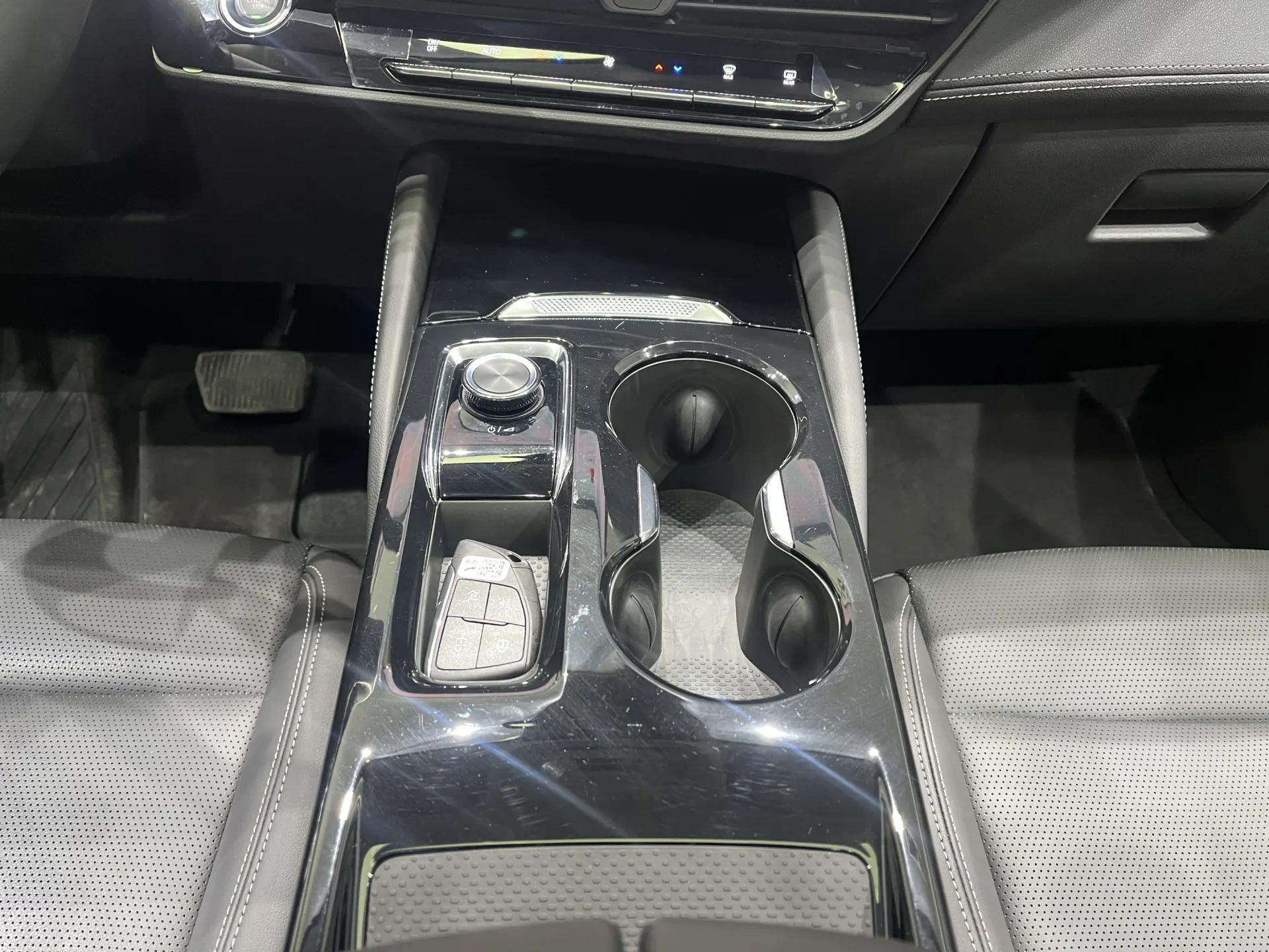 Buick Envision, 2025 17