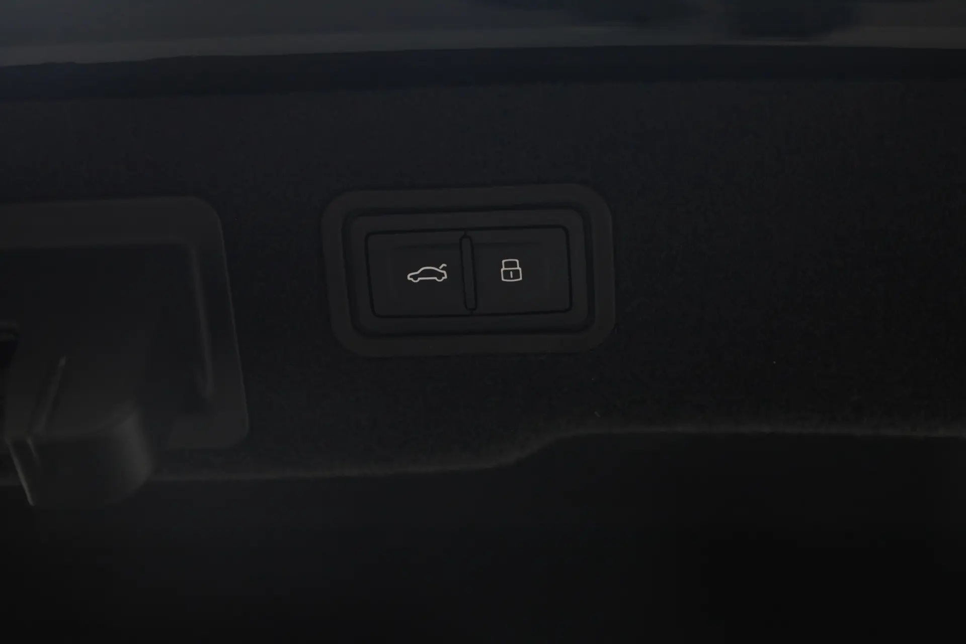 Audi A8L 50 TFSI, 2023 31