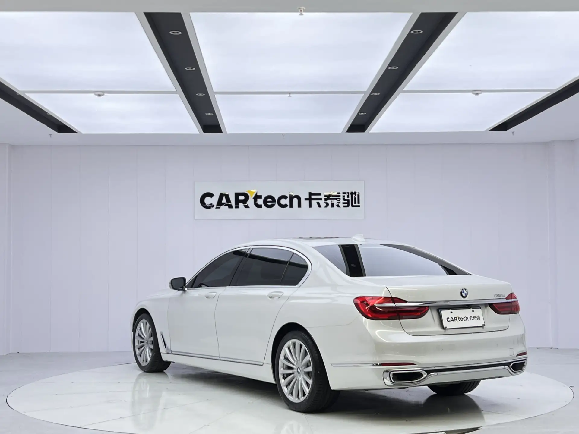 BMW 740Li, 2018 7