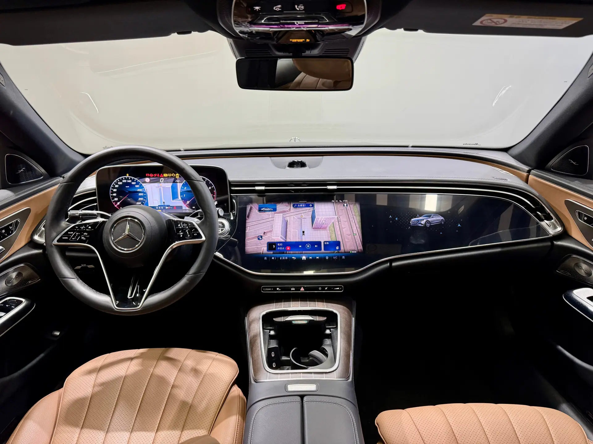 Mercedes-Benz E 300 L, 2024 15