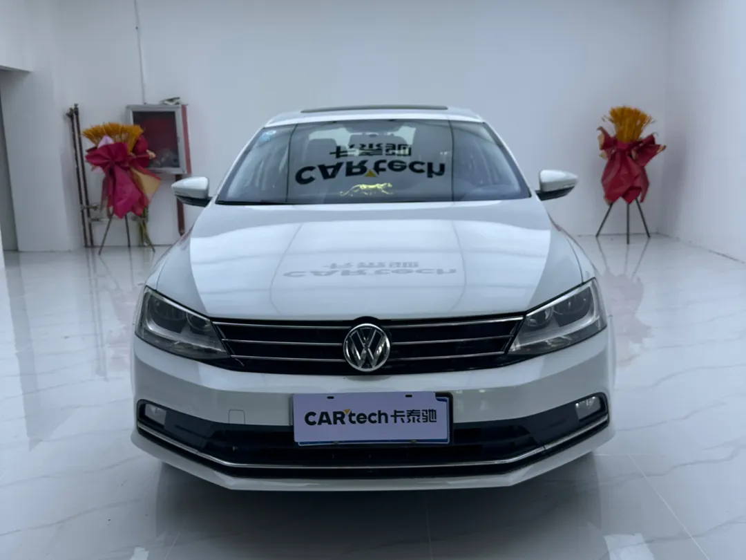 Volkswagen Sagitar, 2016 3