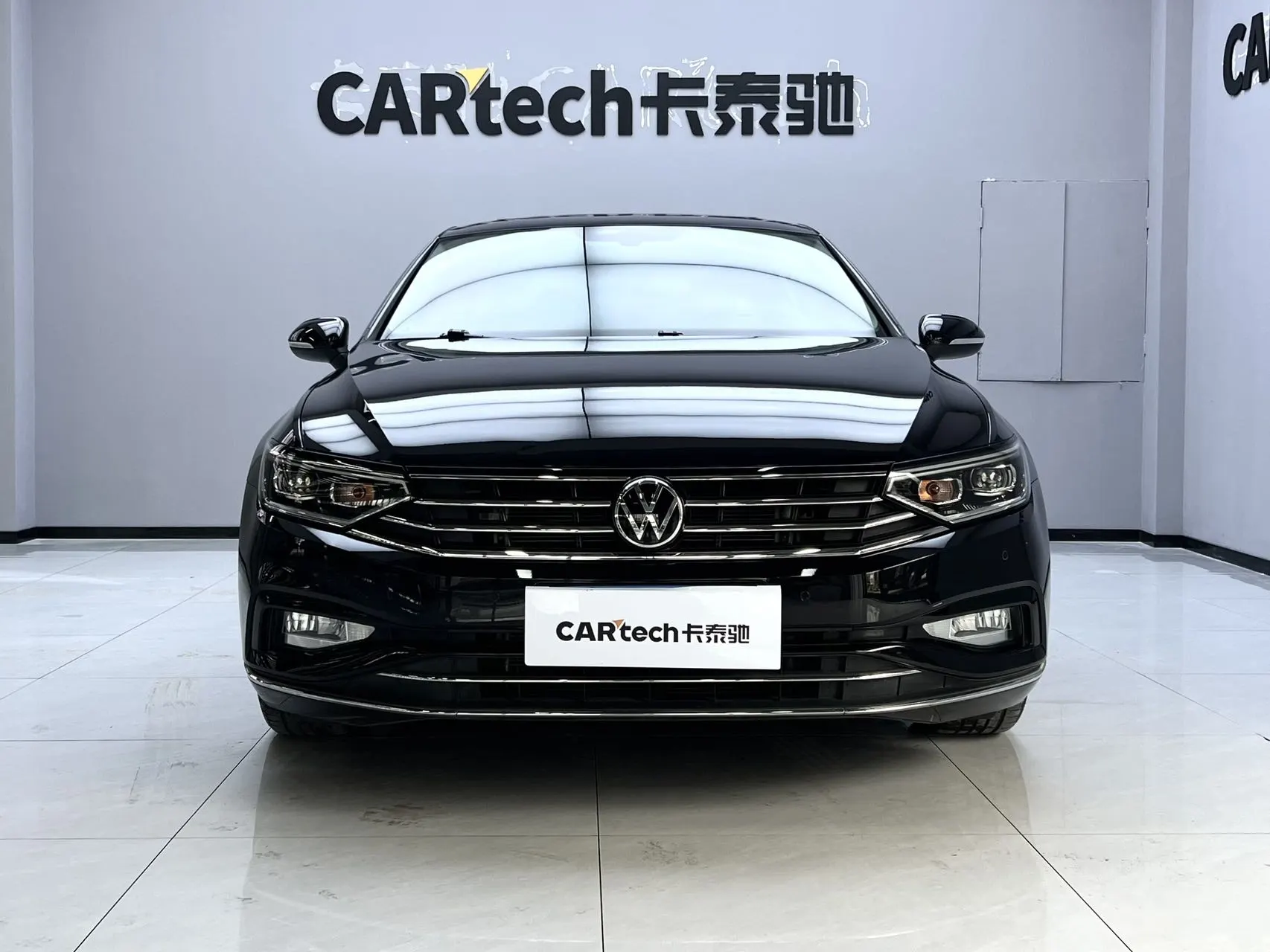 Volkswagen Magotan, 2021 3