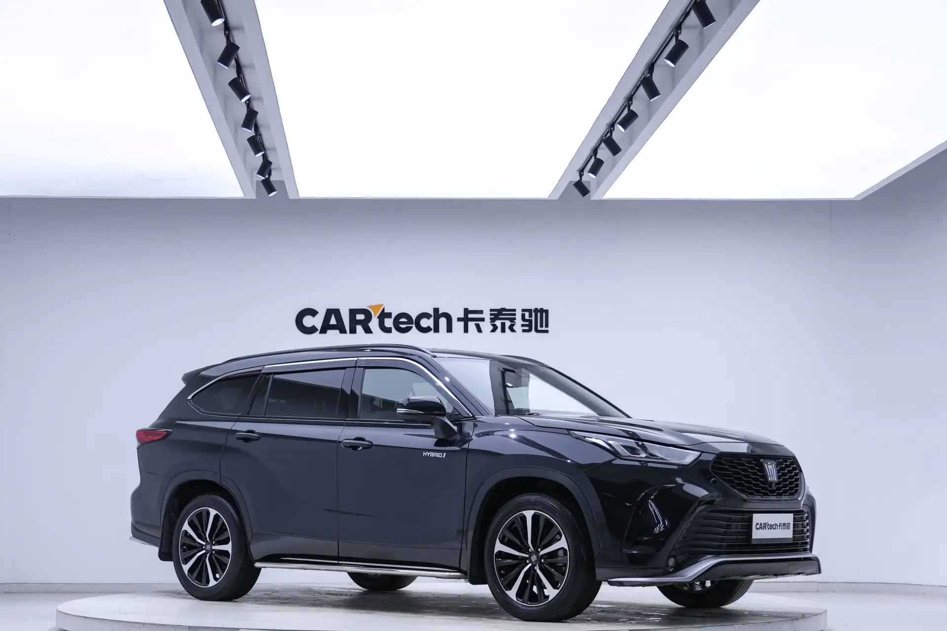 Toyota Crown, 2022 13