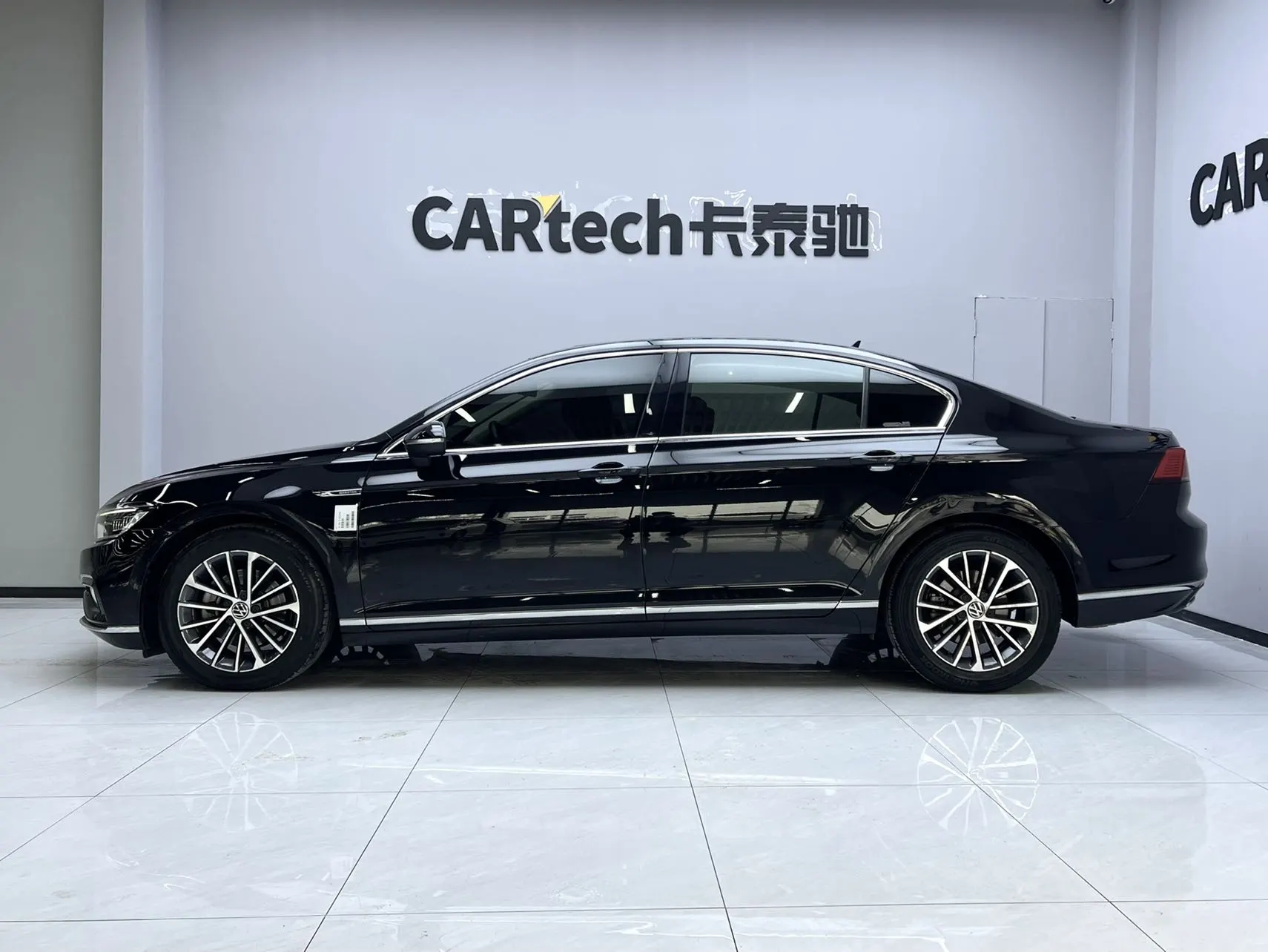 Volkswagen Magotan, 2021 8