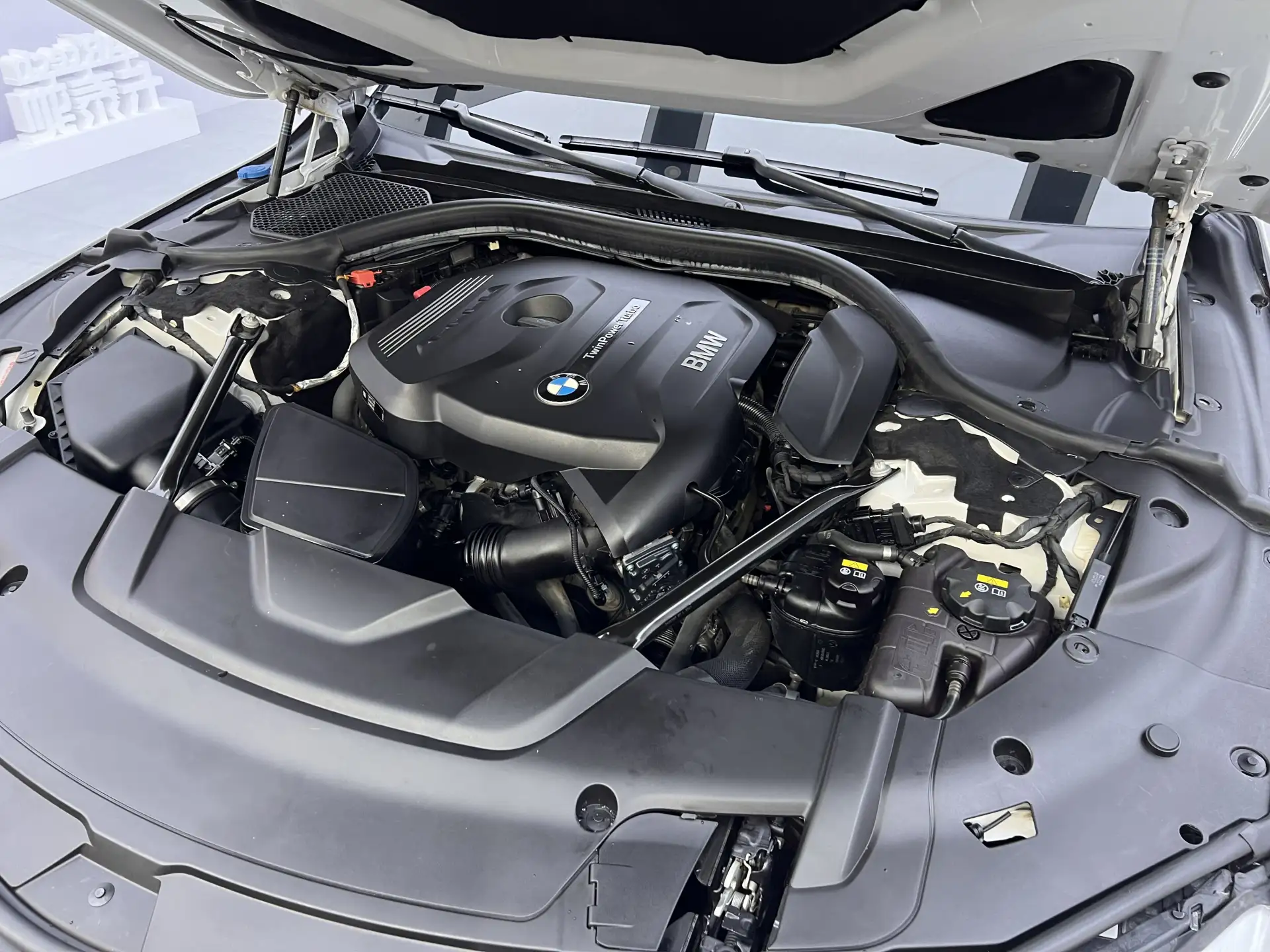 BMW 740Li, 2018 12