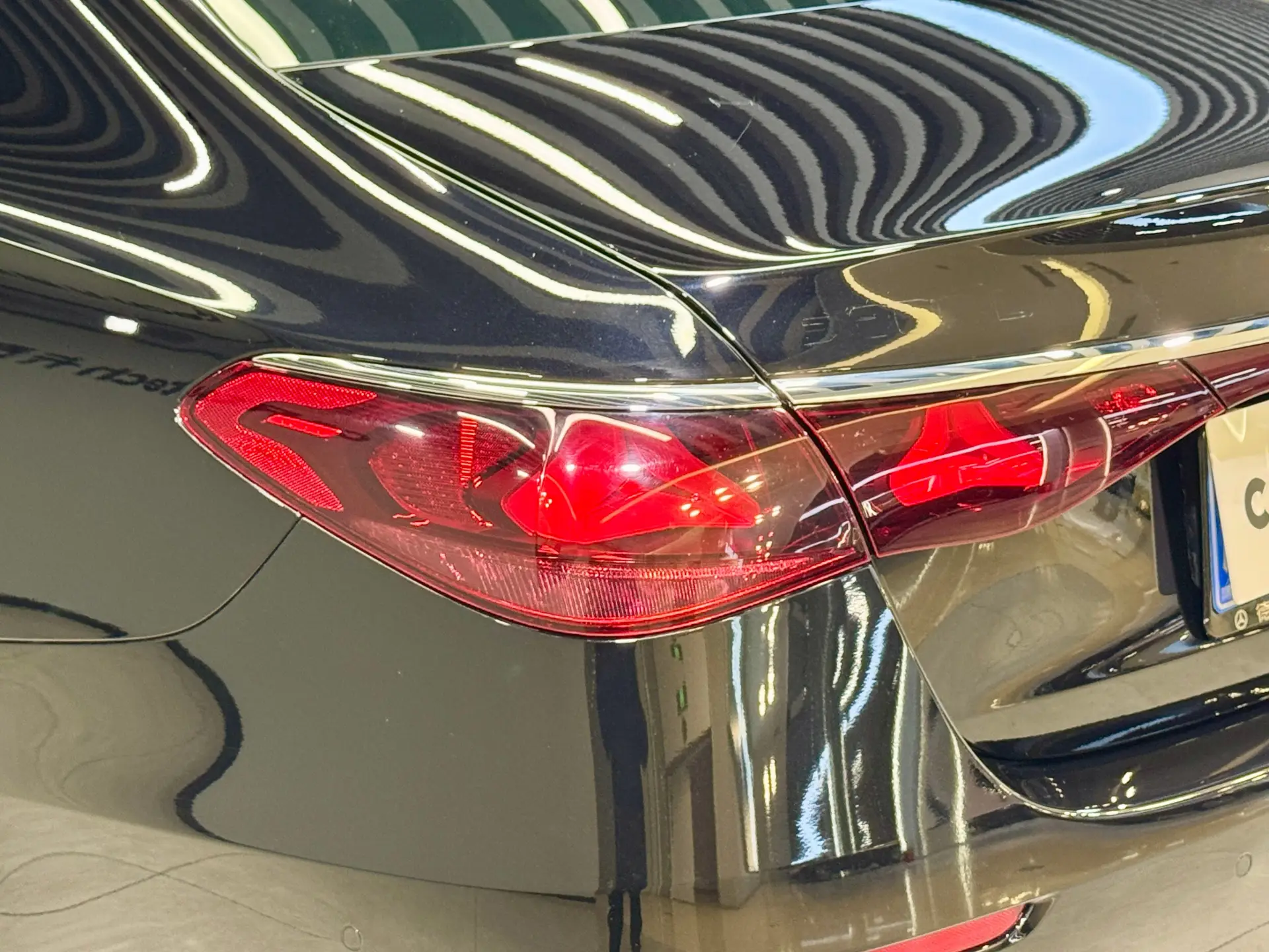 Mercedes-Benz E 300 L, 2024 11