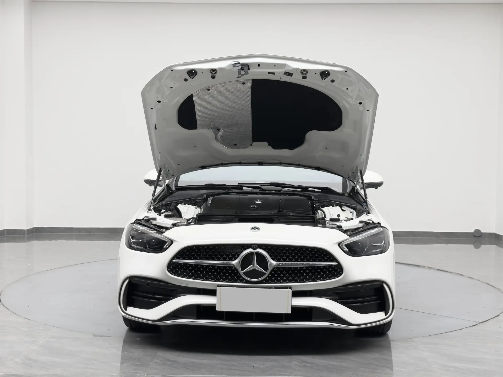 Mercedes-Benz C 260 L, 2024 35
