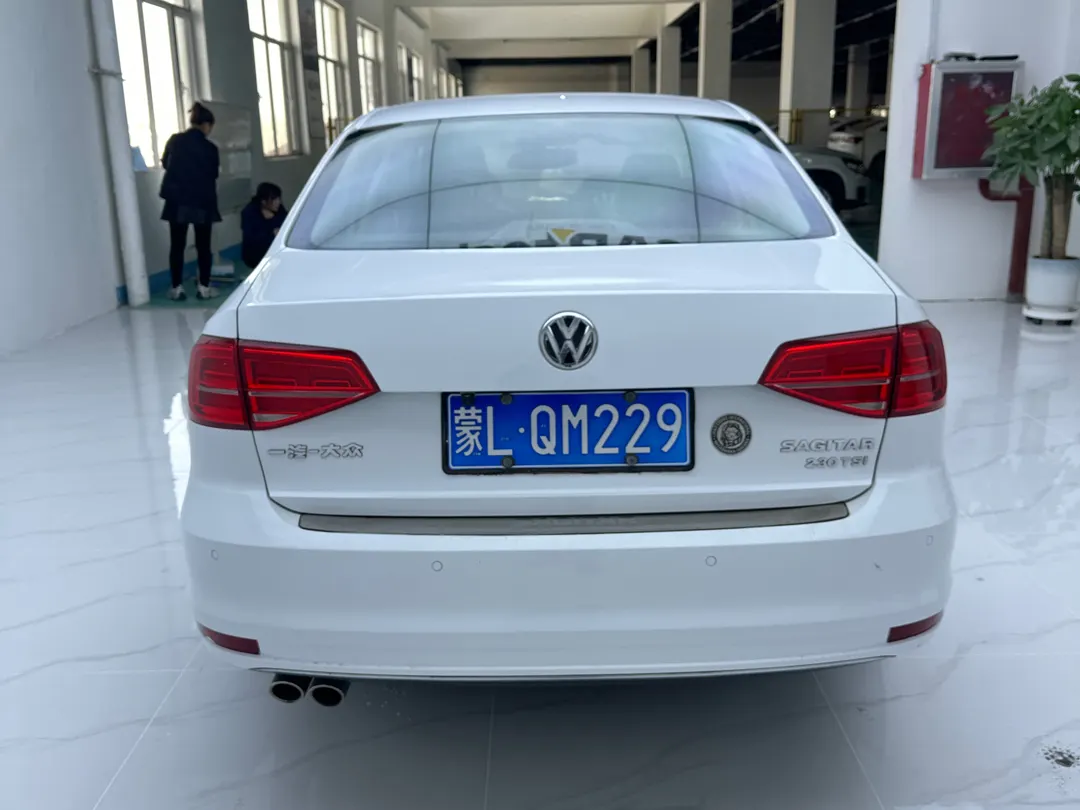 Volkswagen Sagitar, 2016 6