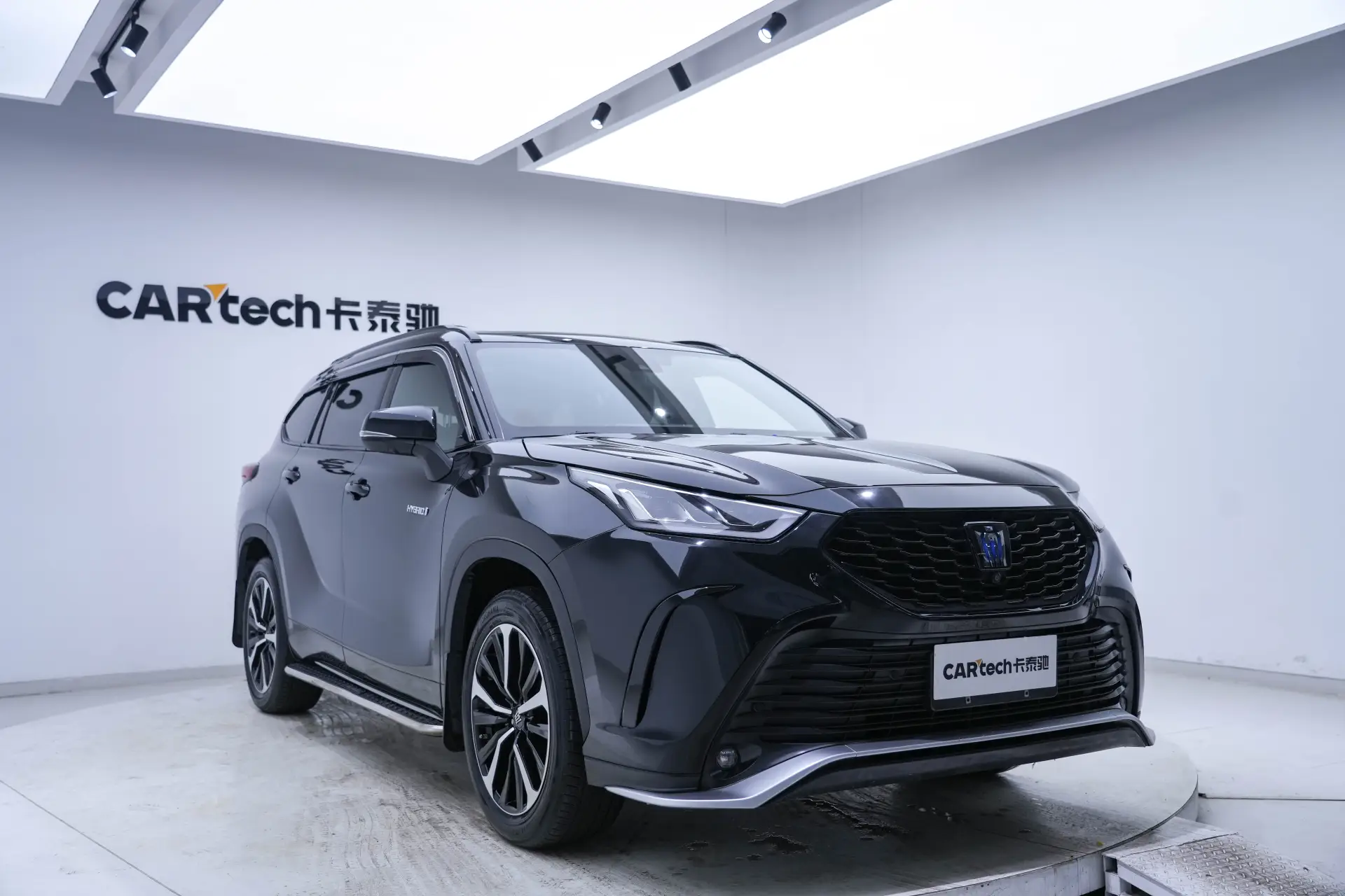 Toyota Crown, 2022 2