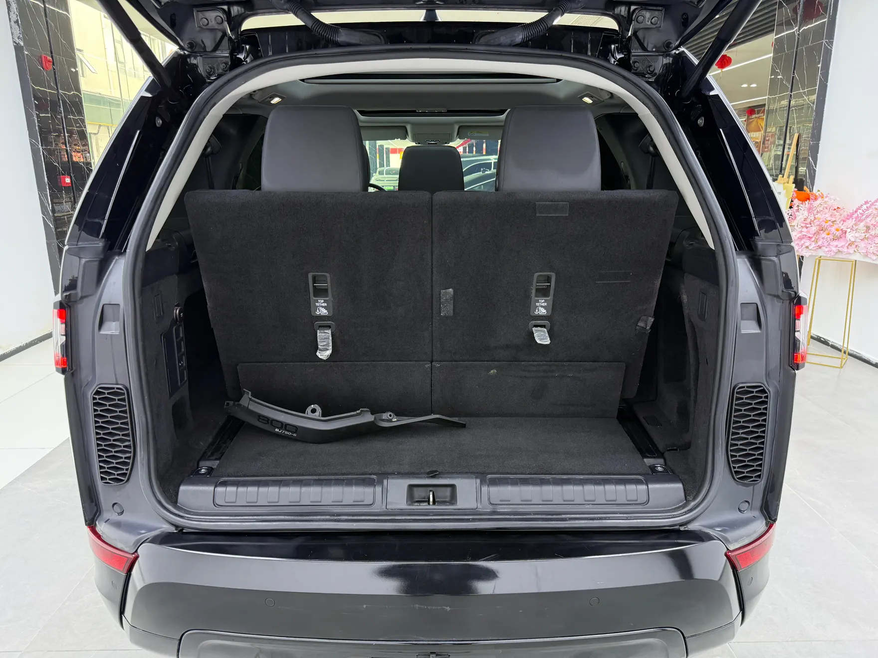 Land Rover Discovery, 2019 13