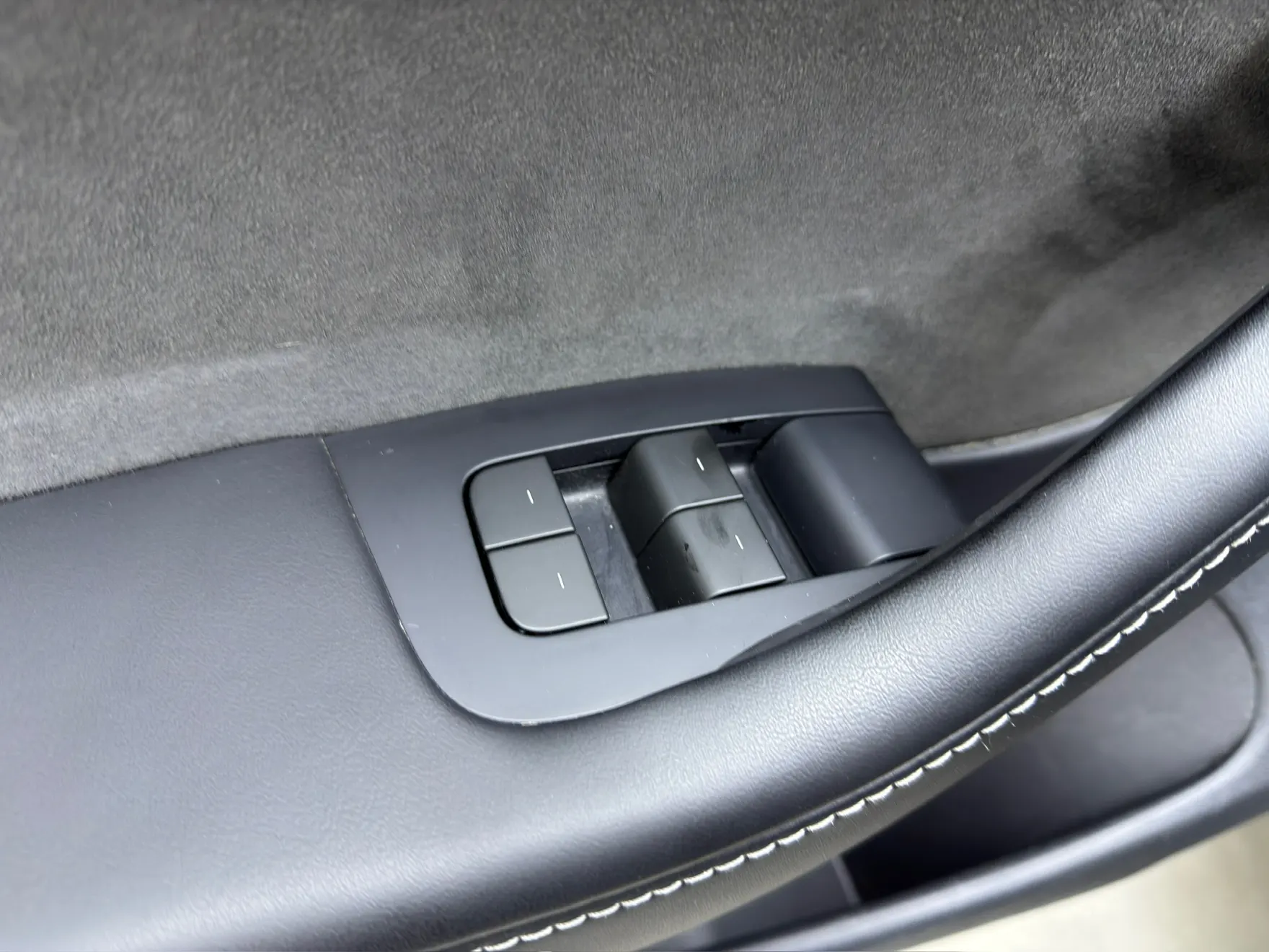 Tesla Model 3, 2023 28