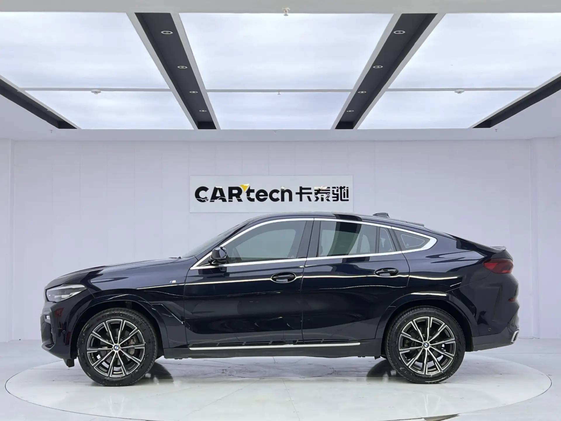 BMW X6, 2022 8
