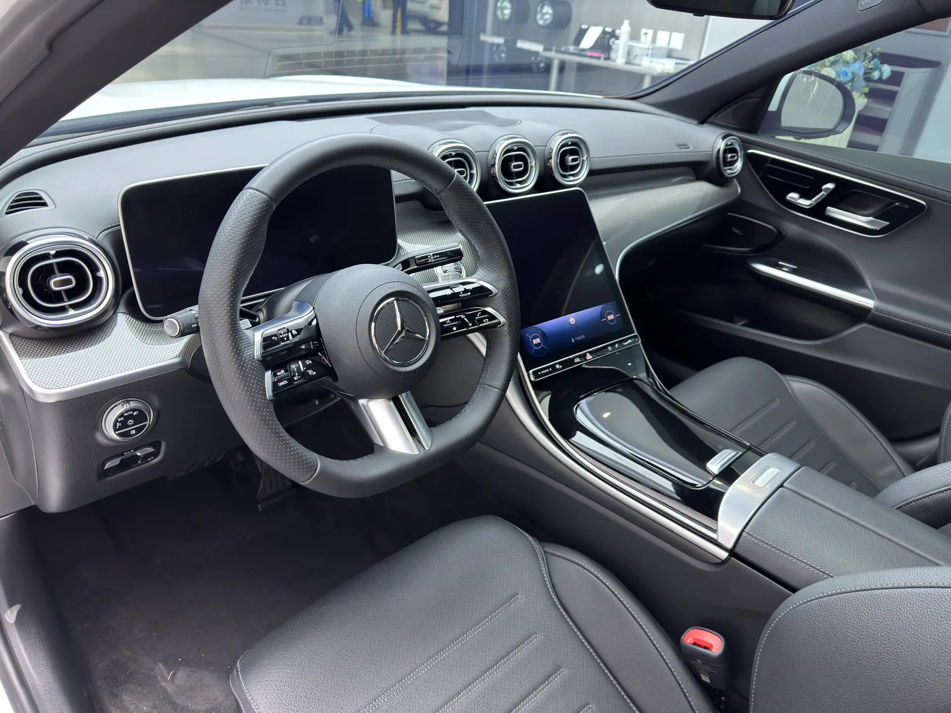 Mercedes-Benz C 260 L, 2024 20