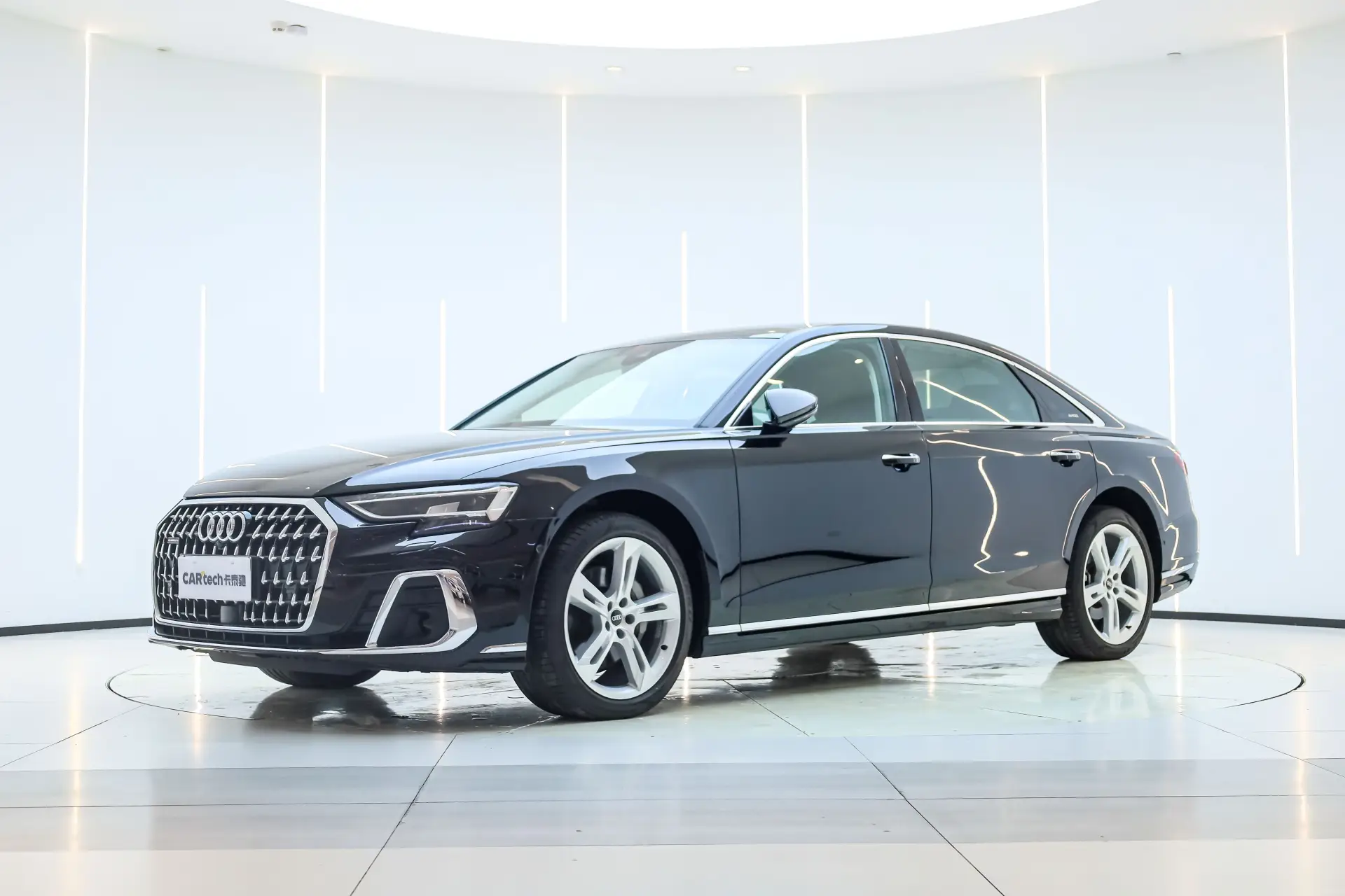 Audi A8L 50 TFSI