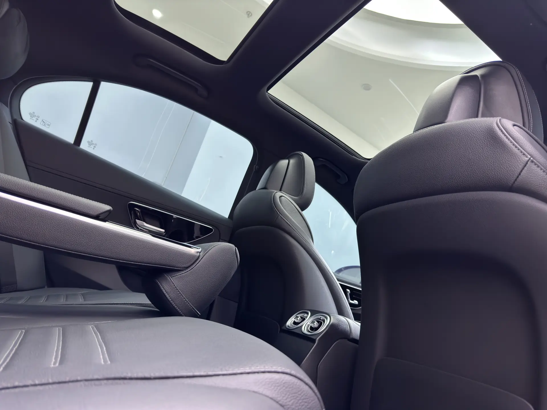 Mercedes-Benz C 260 L, 2024 23