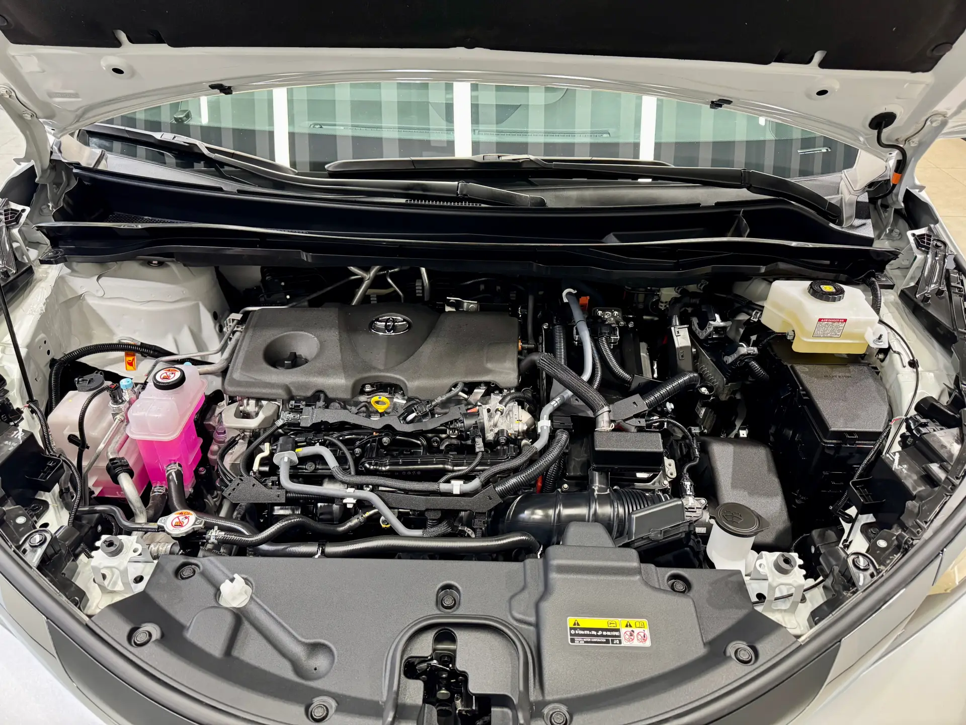 Toyota Granvia, 2025 26