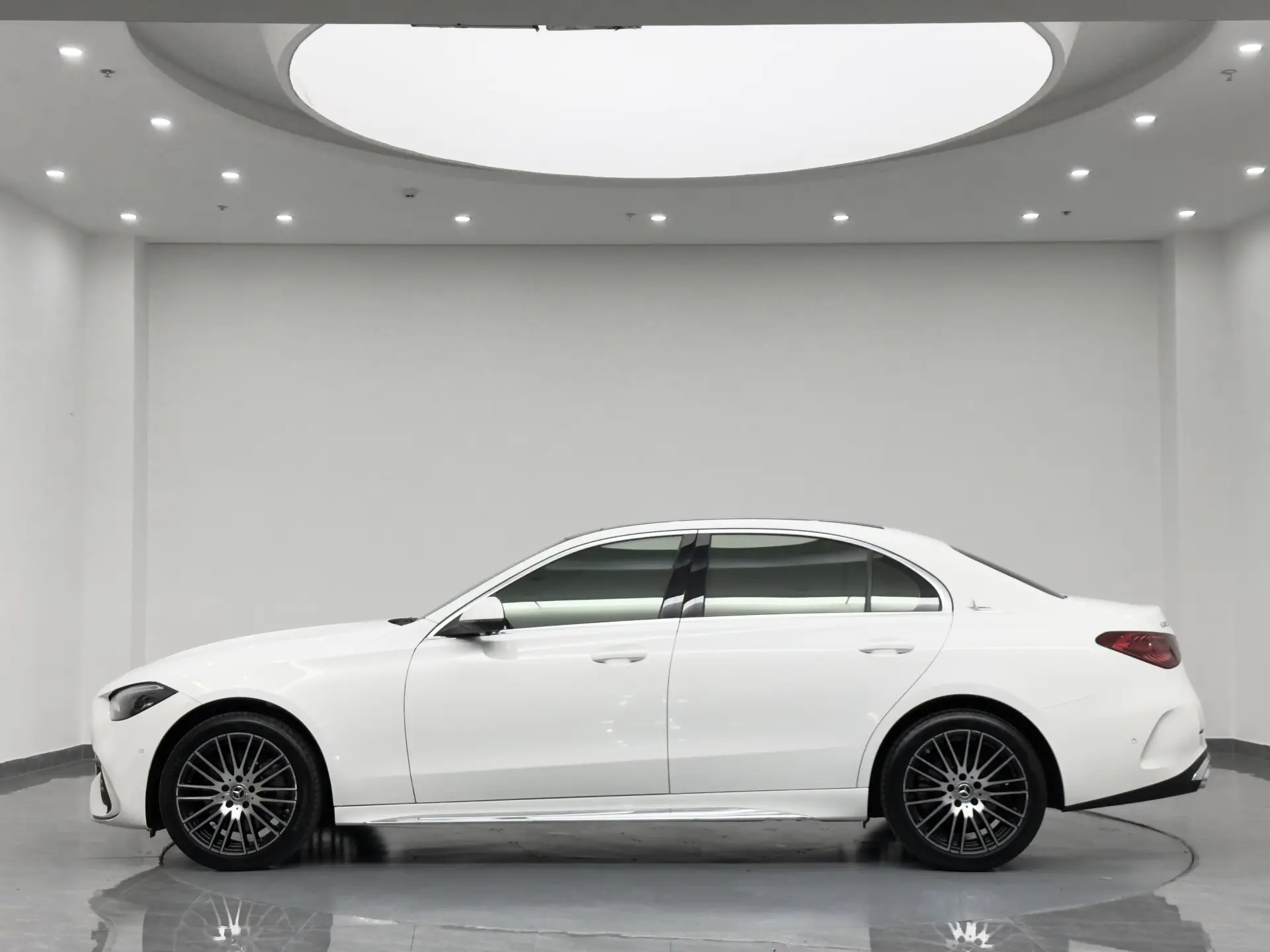Mercedes-Benz C 260 L, 2024 13