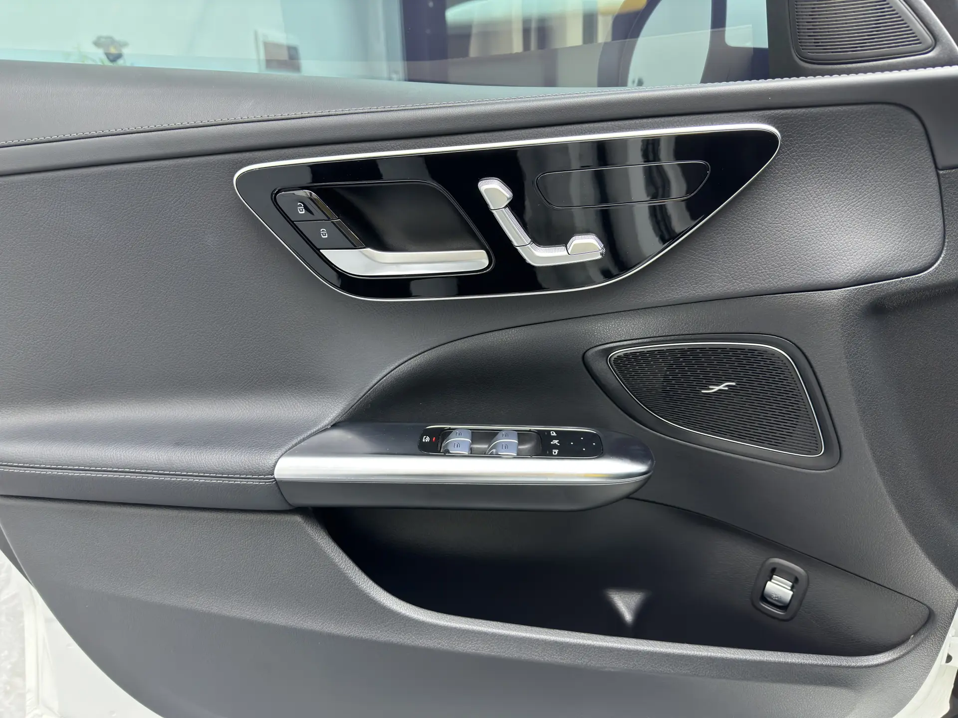 Mercedes-Benz C 260 L, 2024 31
