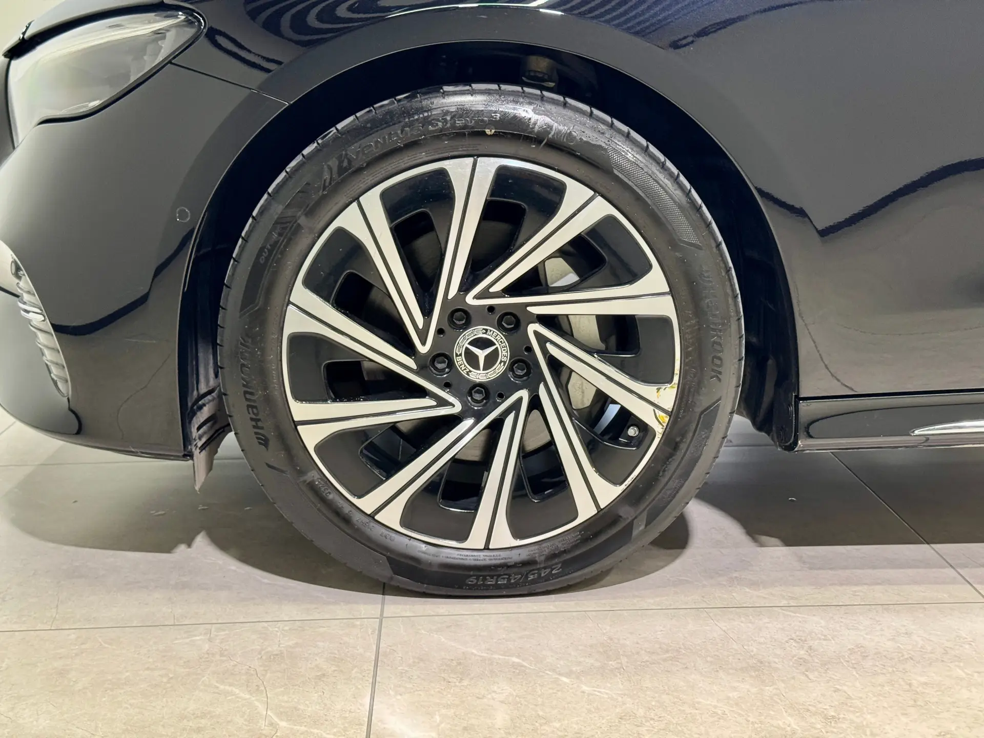 Mercedes-Benz E 300 L, 2024 10