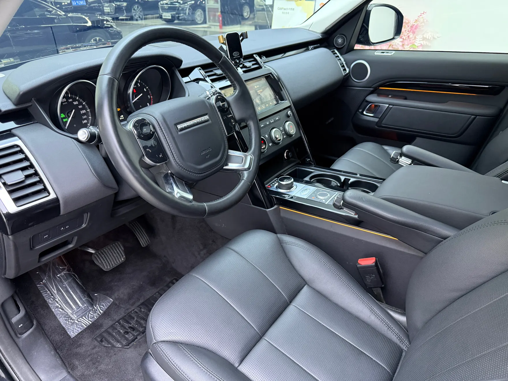 Land Rover Discovery, 2019 19