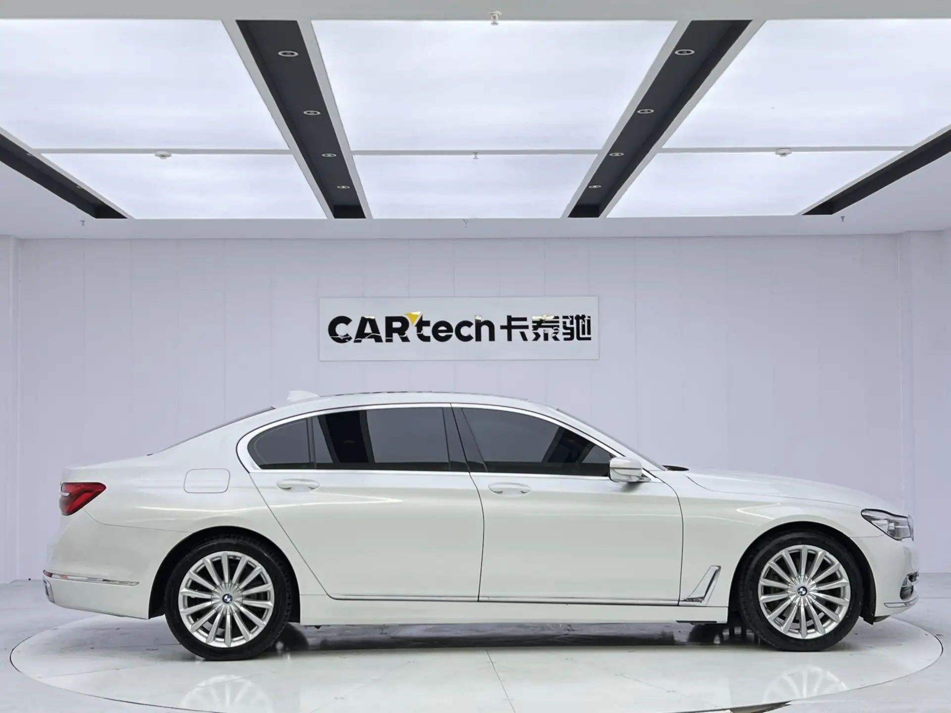 BMW 740Li, 2018 4