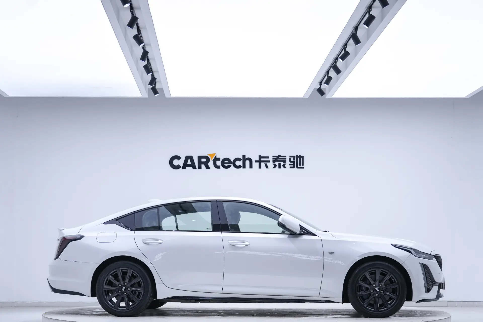 Cadillac CT5, 2023 4