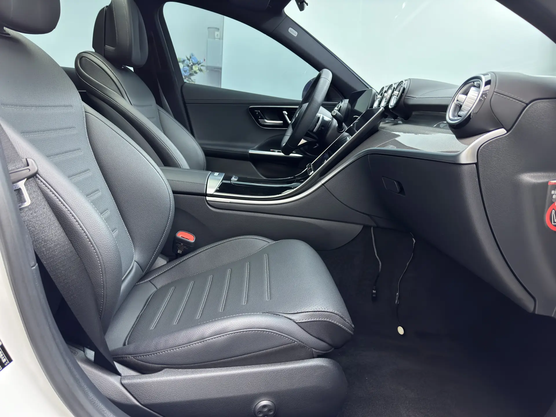 Mercedes-Benz C 260 L, 2024 21
