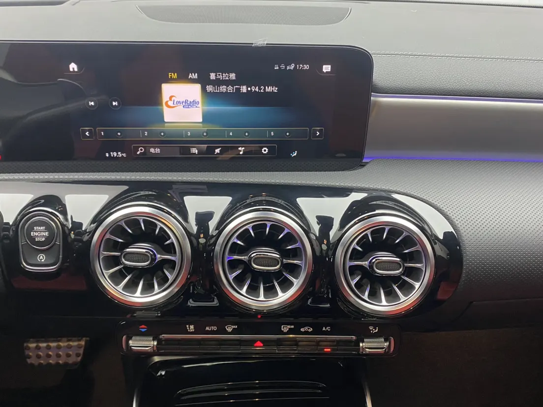 Mercedes-Benz CLA 35 4MATIC, 2023 27