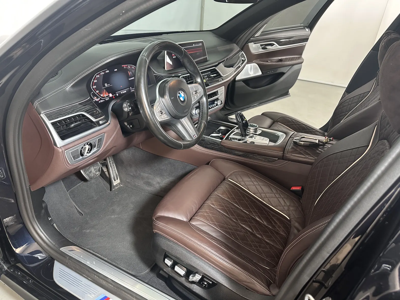 BMW 740Li, 2022 14
