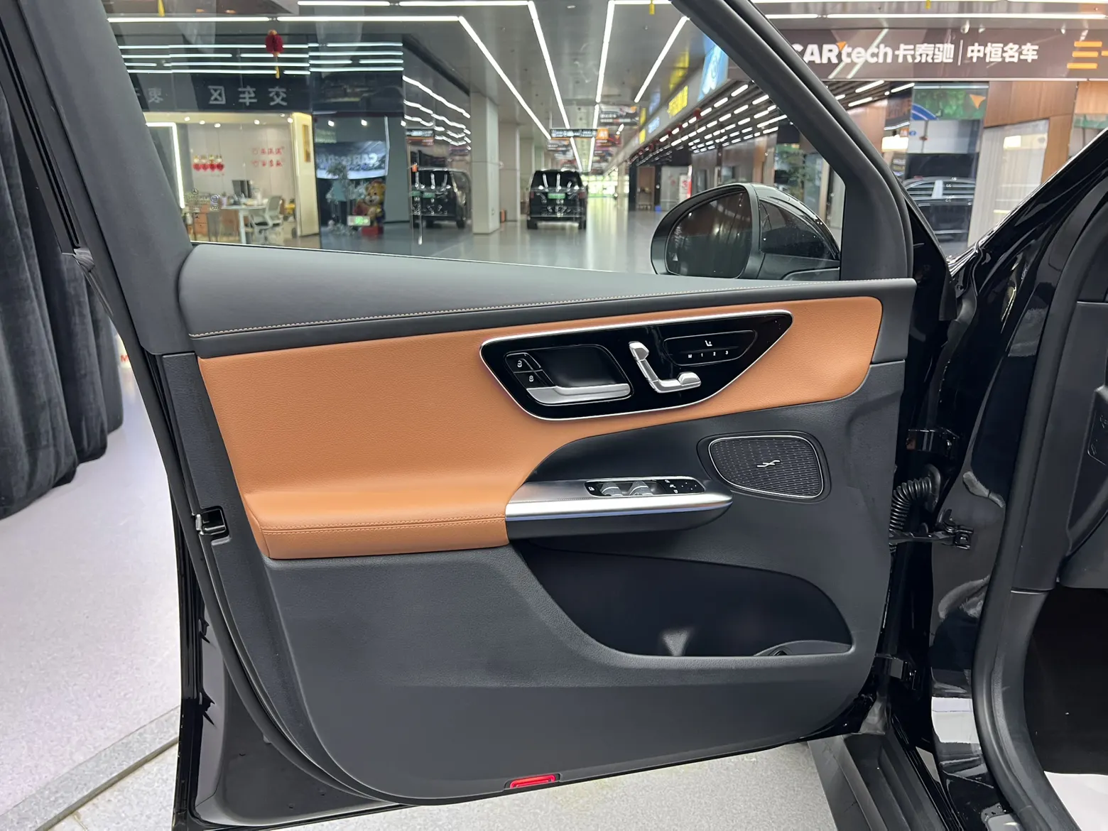 Mercedes-Benz GLC 260 L, 2024 17