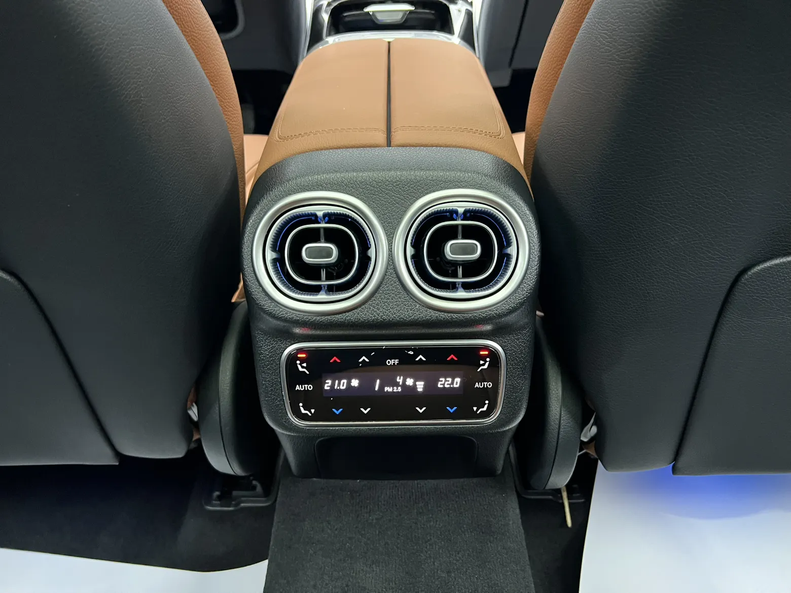 Mercedes-Benz GLC 260 L, 2024 26