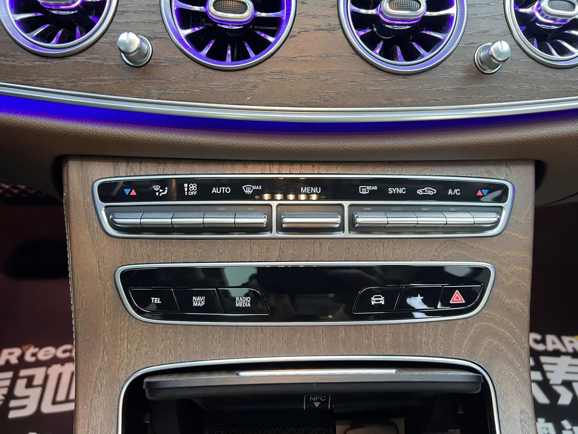 Mercedes-Benz E 300 L, 2023 27