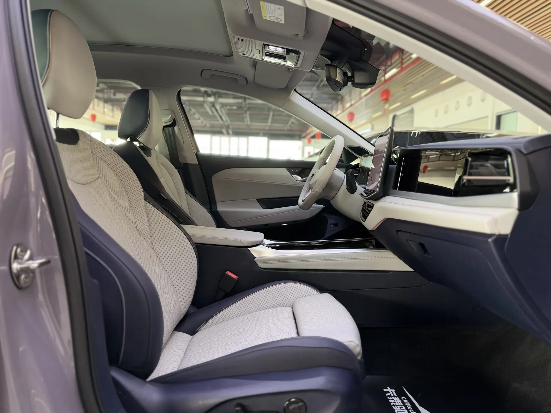 Volkswagen Passat, 2026 18