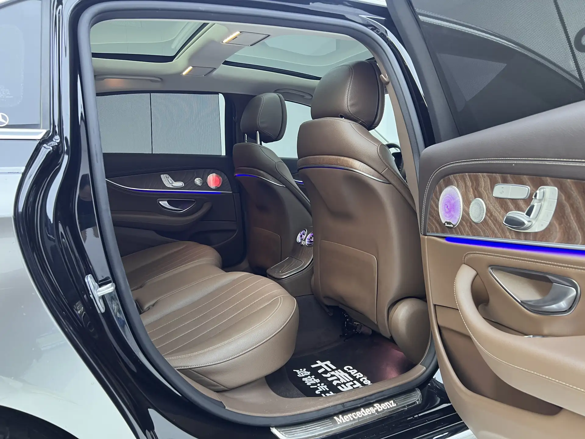 Mercedes-Benz E 300 L, 2023 25