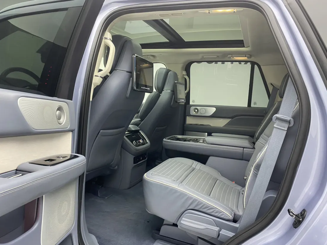 Lincoln Navigator, 2021 19
