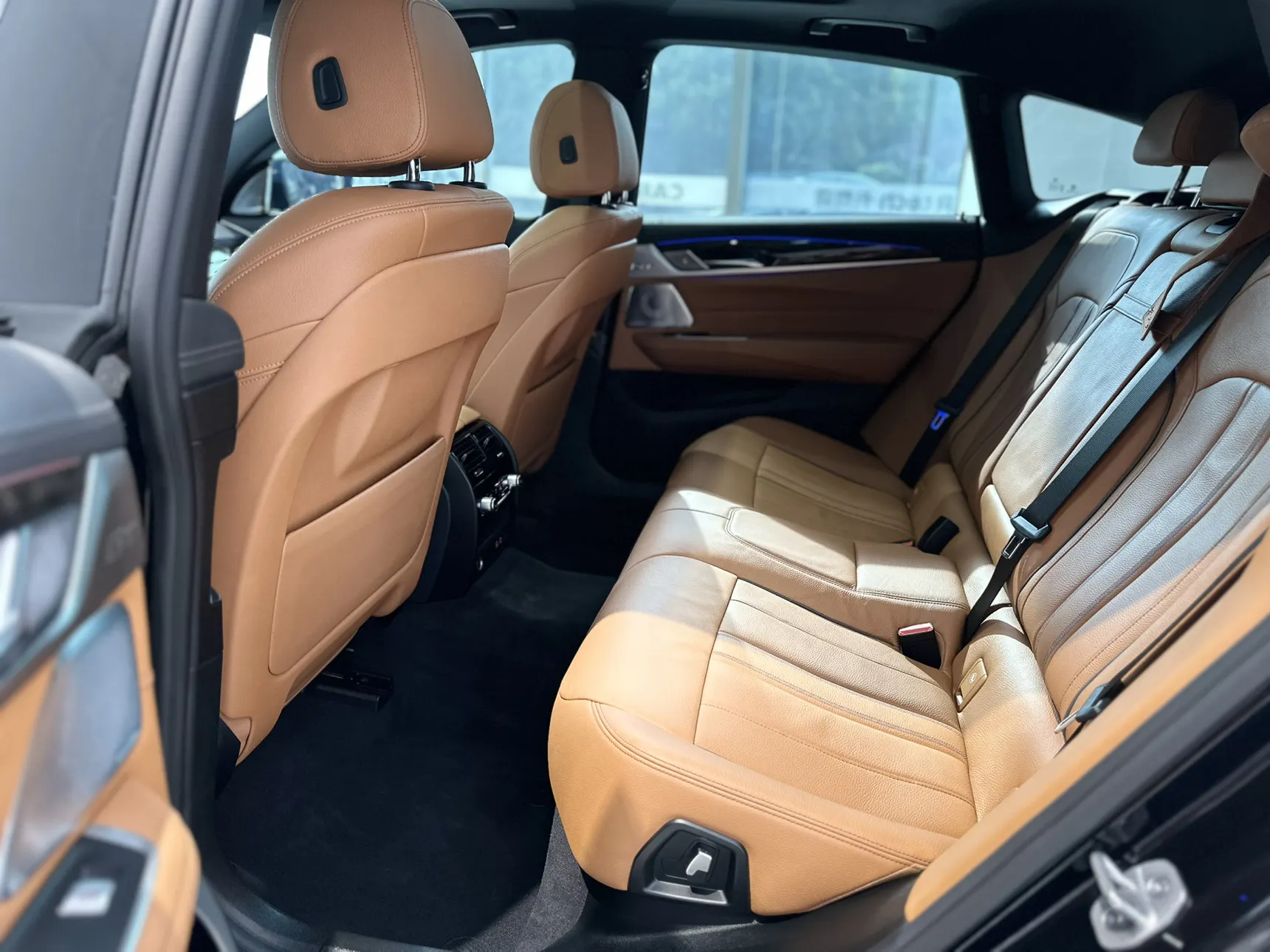 BMW 6GT, 2024 18