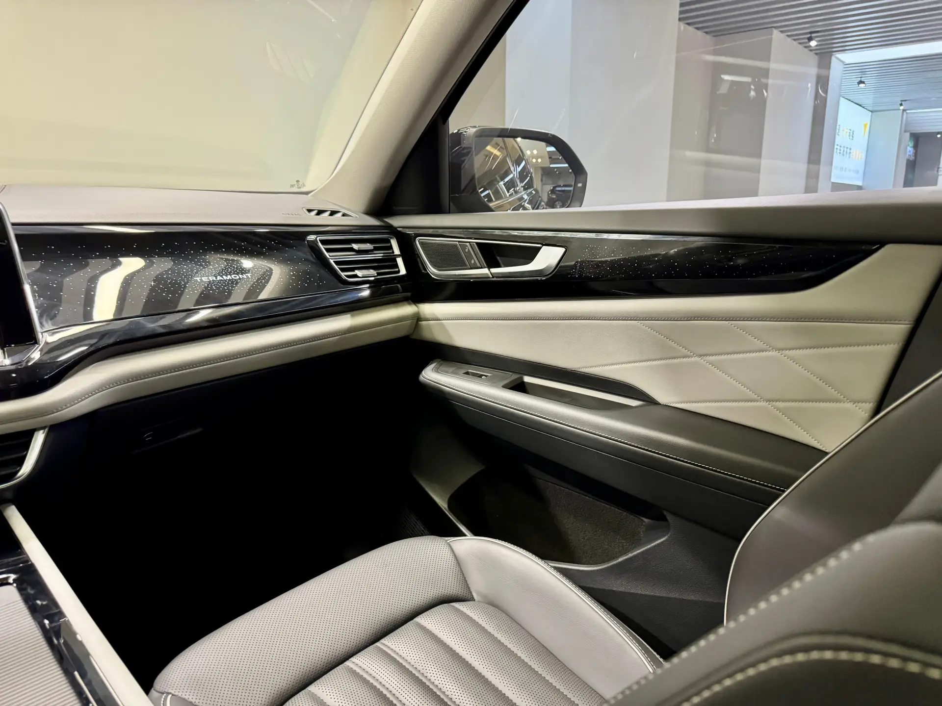Volkswagen Teramont, 2024 23