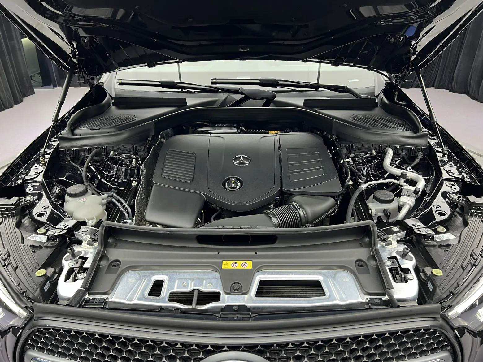 Mercedes-Benz GLC 260 L, 2024 10