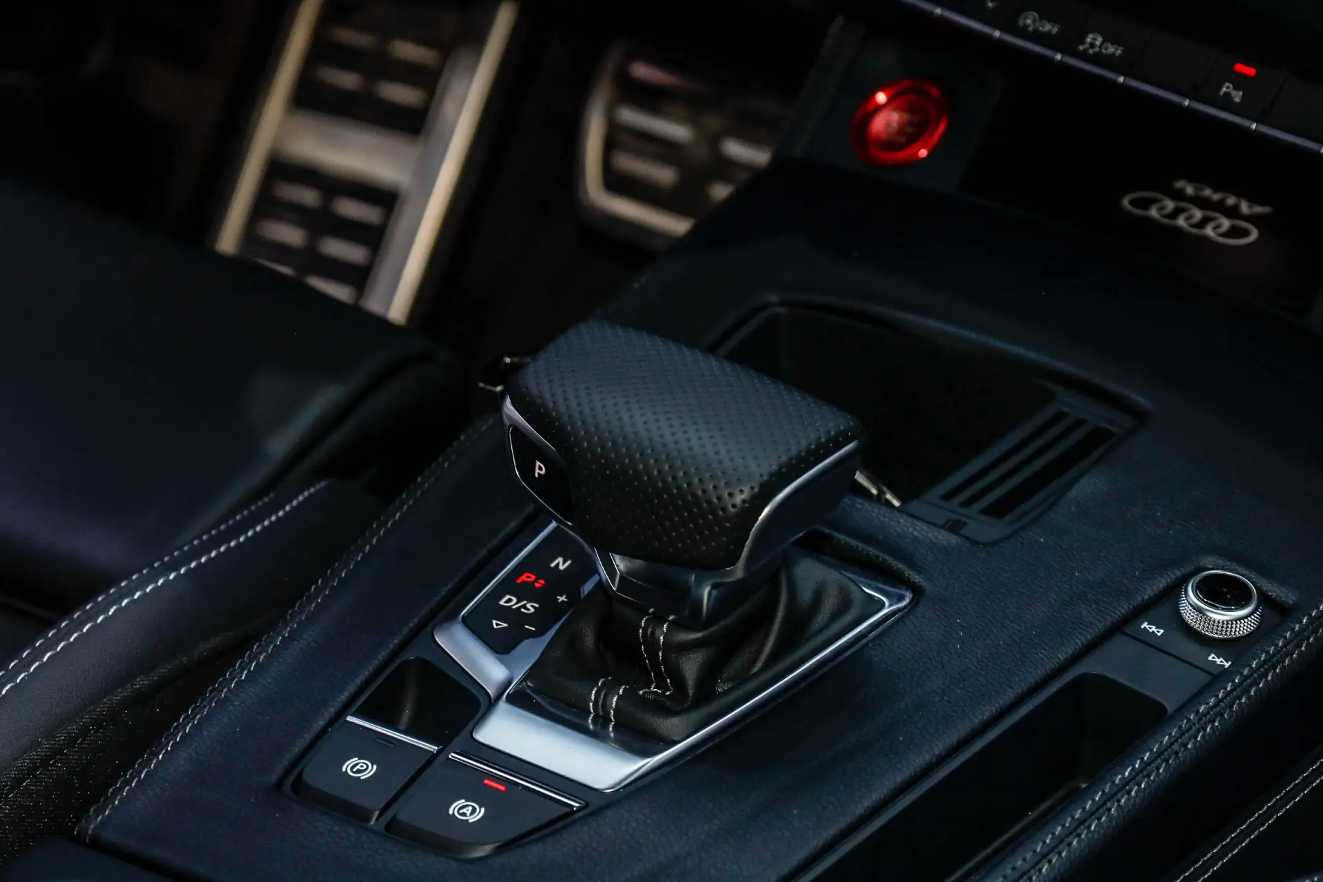 Audi Q5L 40 TFSI, 2024 18
