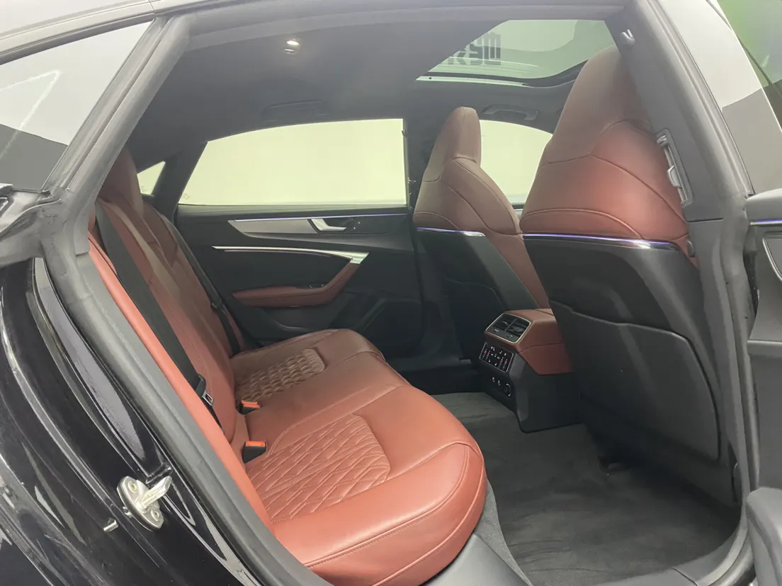 Audi A7L 45 TFSI, 2024 23