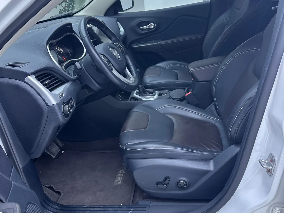 Jeep Cherokee, 2017 15