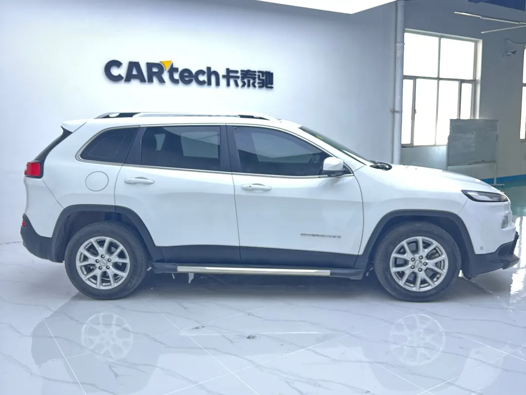 Jeep Cherokee, 2017 3