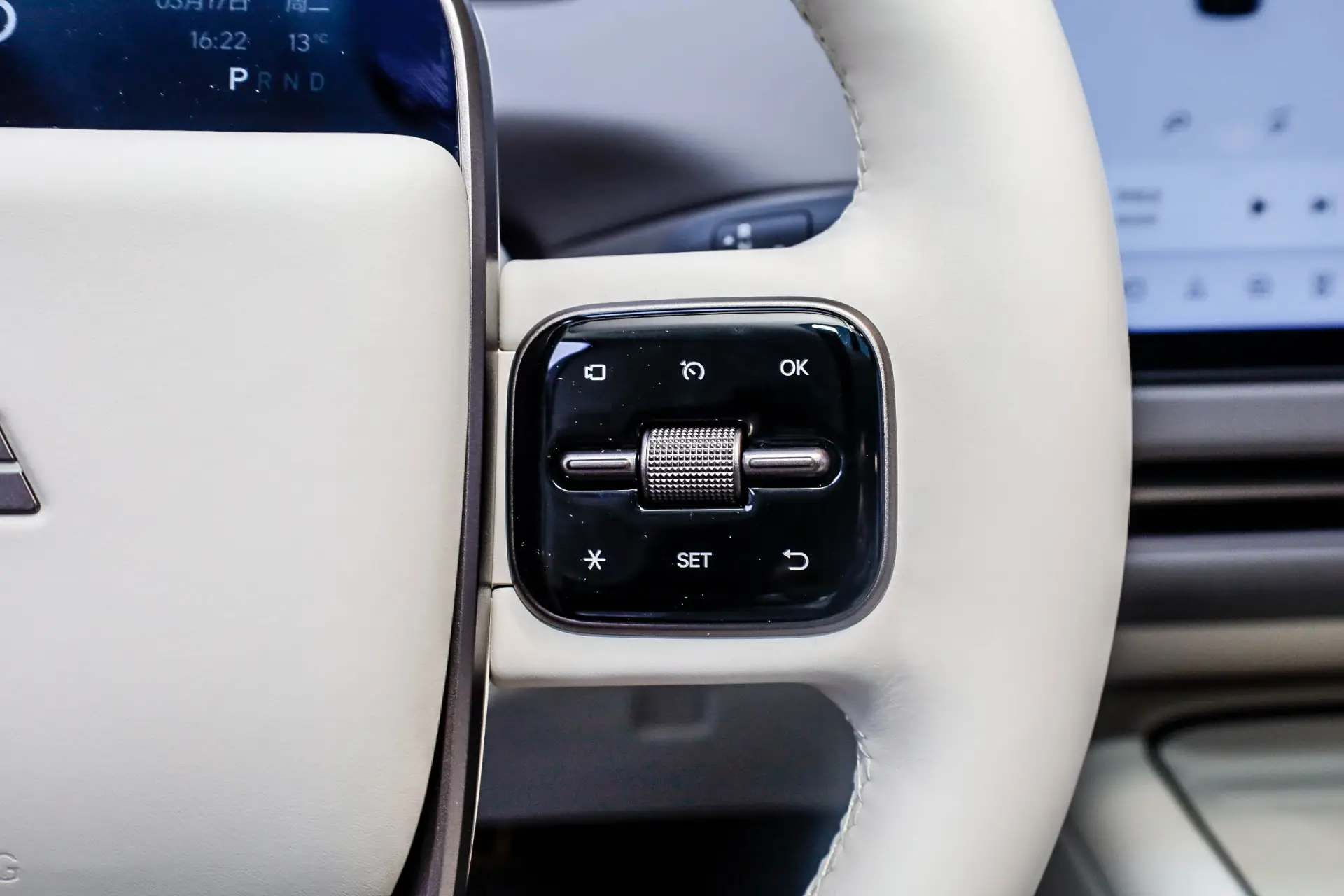 Li Auto i8, 2025 25