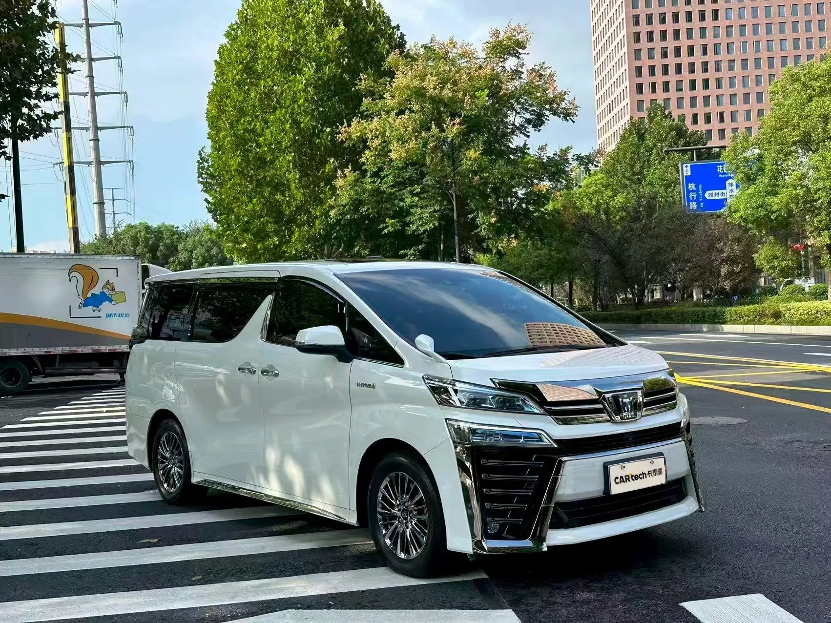 Toyota Vellfire, 2022 2