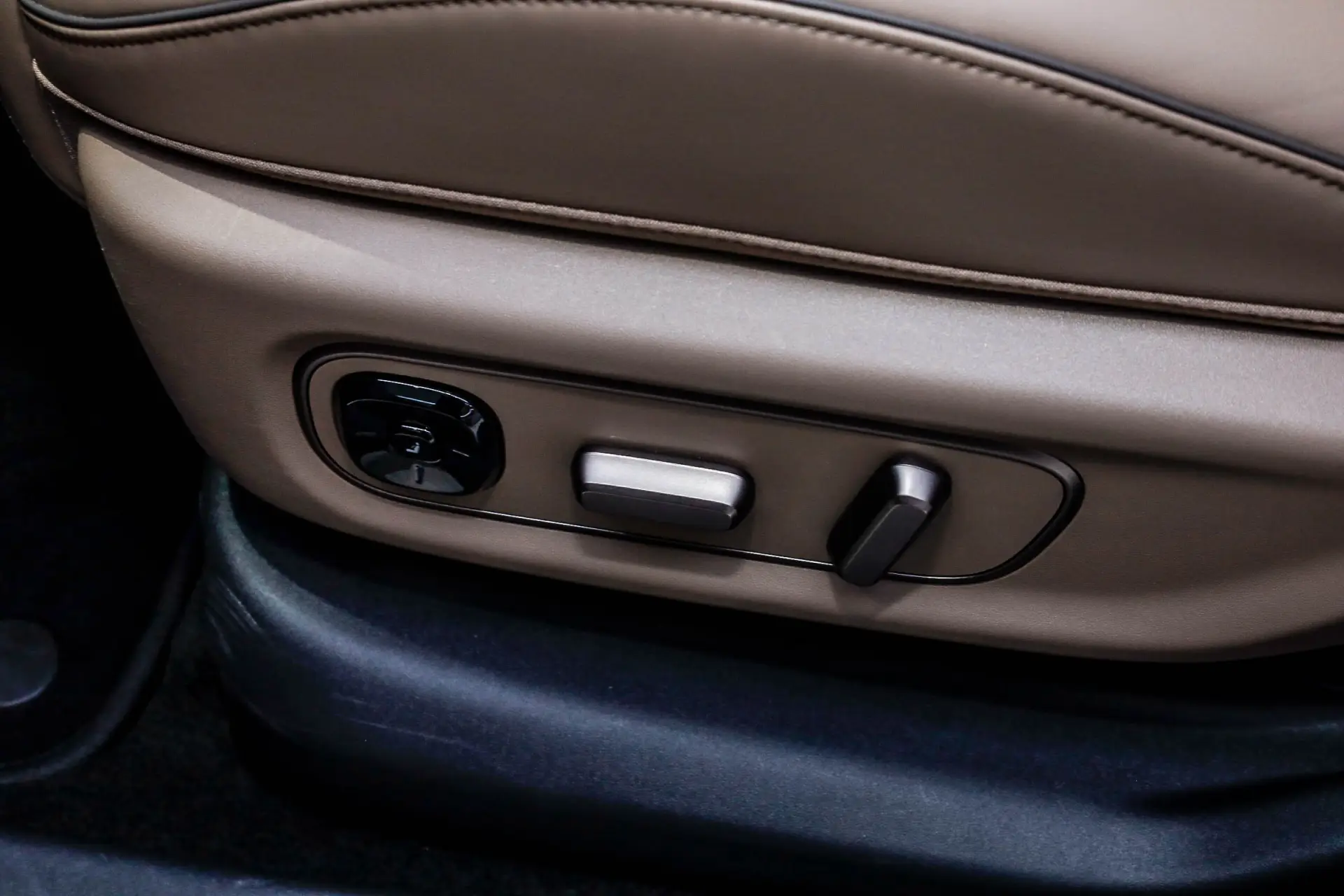 Li Auto i6, 2025 30