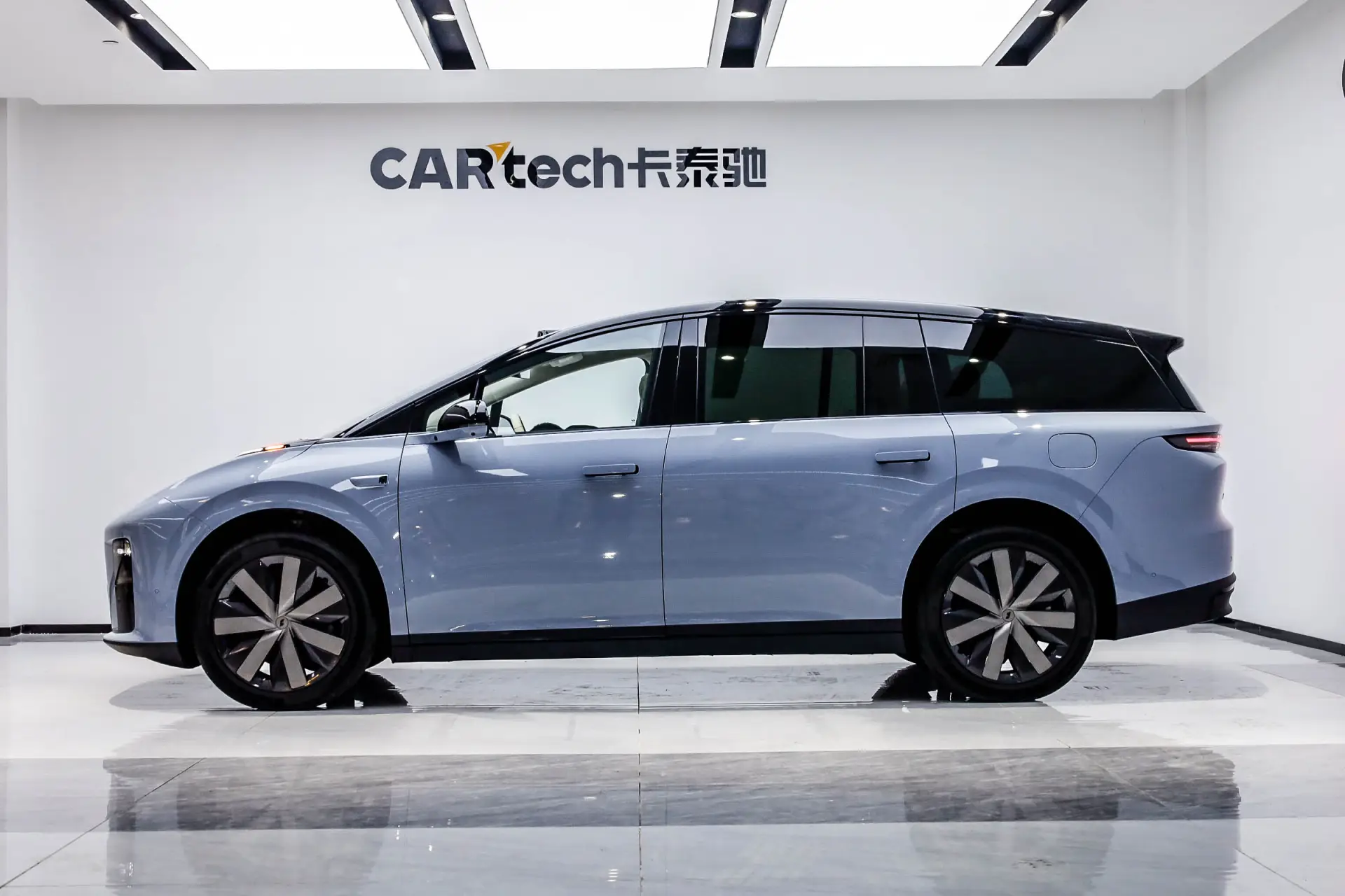 Li Auto i8, 2025 все фото