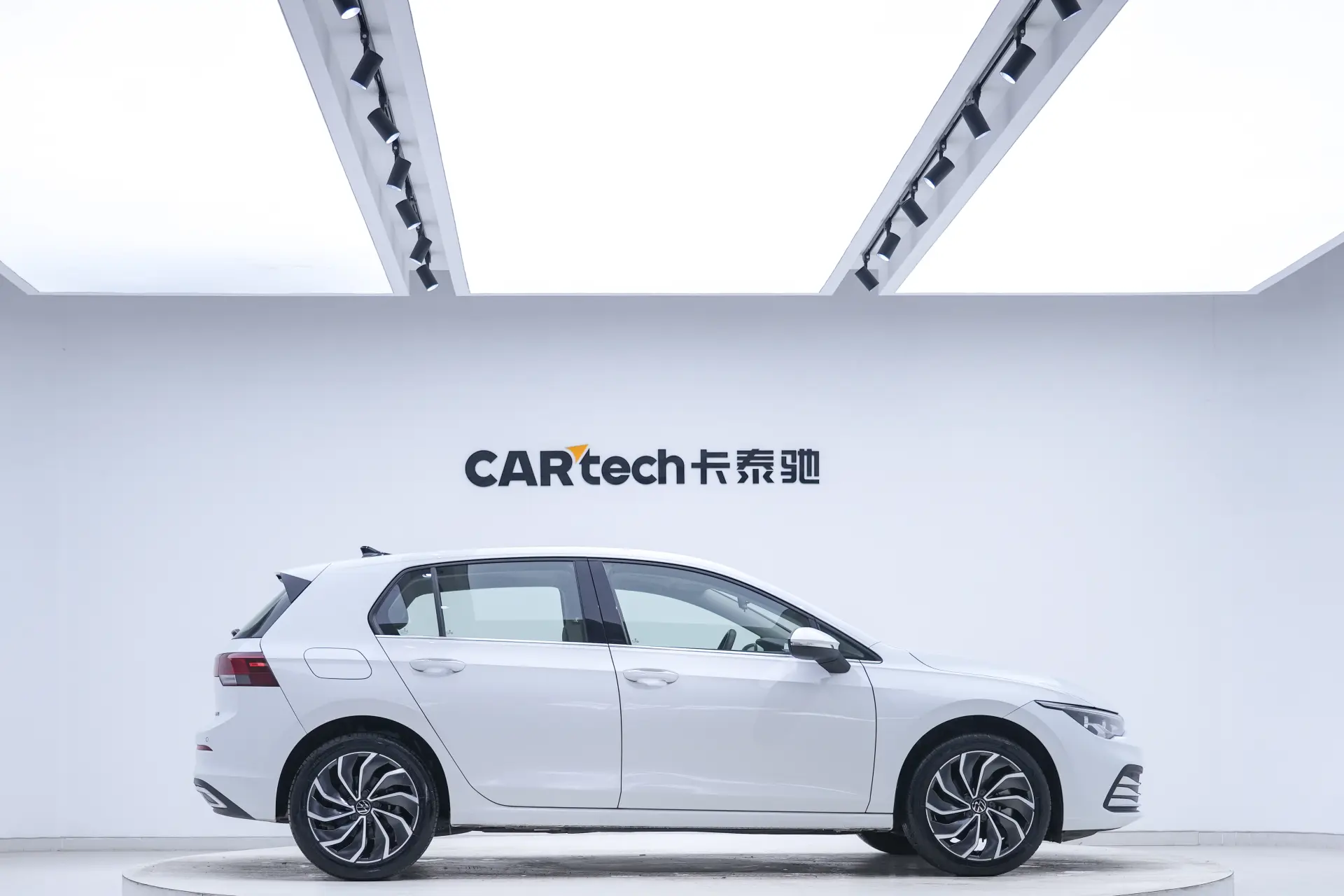 Volkswagen Golf, 2022 4